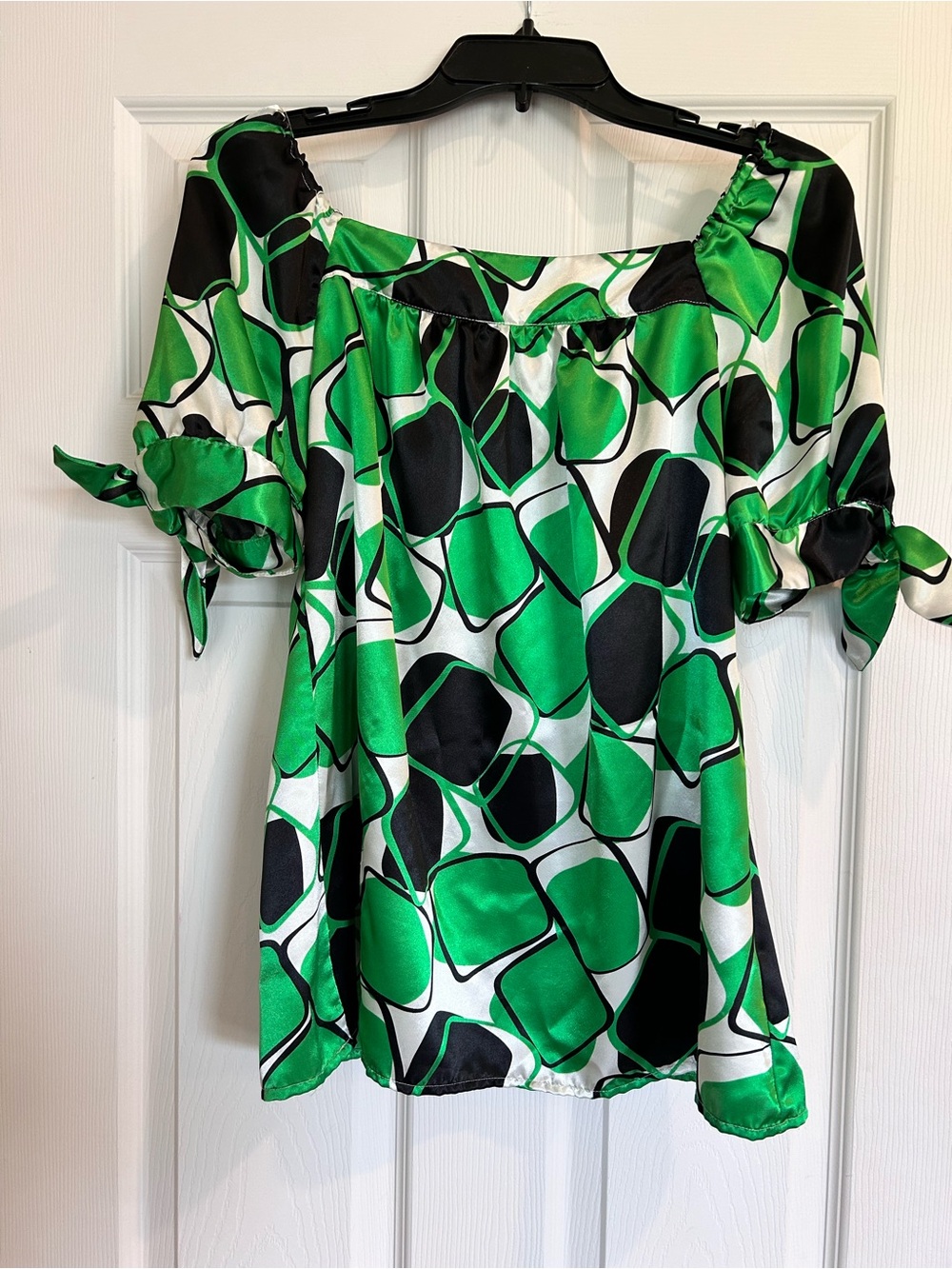 Allison Taylor Green and Black Geometric Off-Shoulder Top